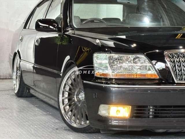 Toyota Crown Majesta 2001 thumbnail 3