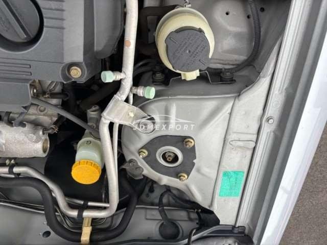 Nissan Sunny 2000 thumbnail 11