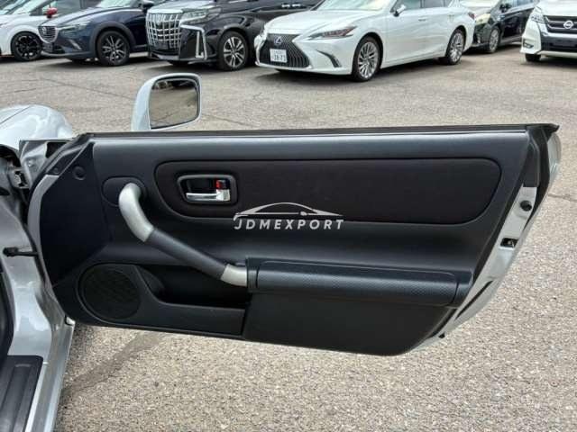 Toyota MR-S 2000 thumbnail 6