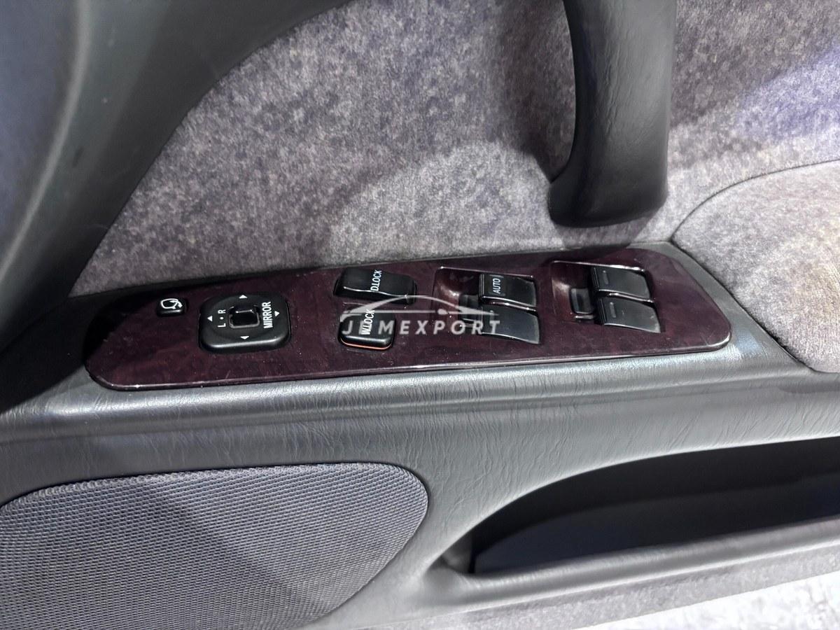 Toyota Crown Majesta 1995 thumbnail 31
