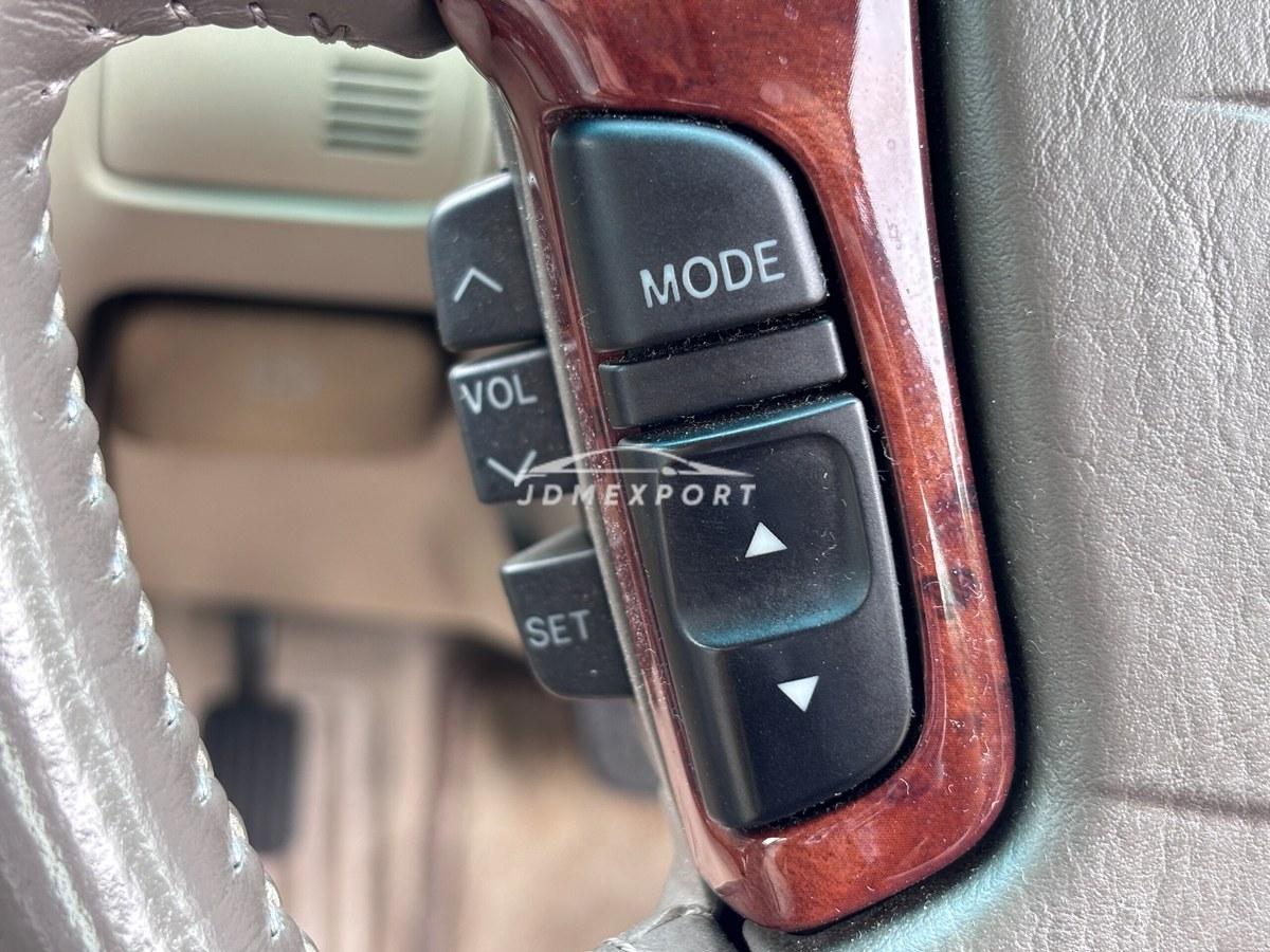 Toyota Crown Majesta 2000 thumbnail 29
