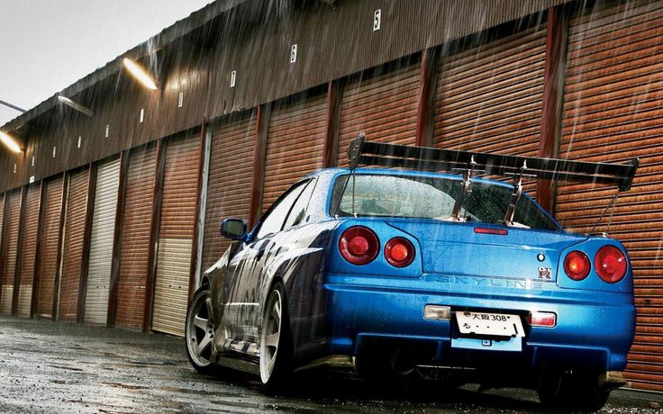 how much horsepower does a r34 have